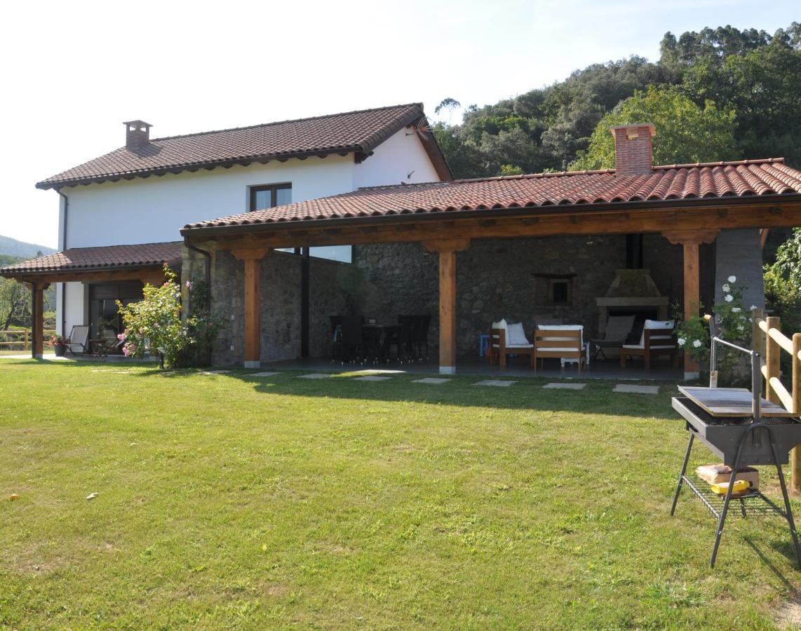 Casa Rural Mazarredonda San Pantaleon de Aras Exterior photo